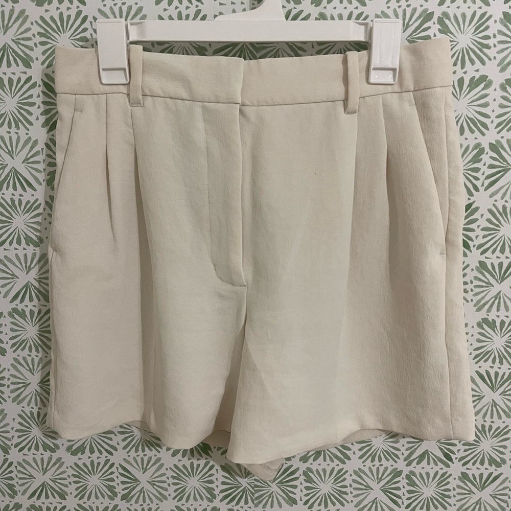 Aritzia Wilfred Effortless Short